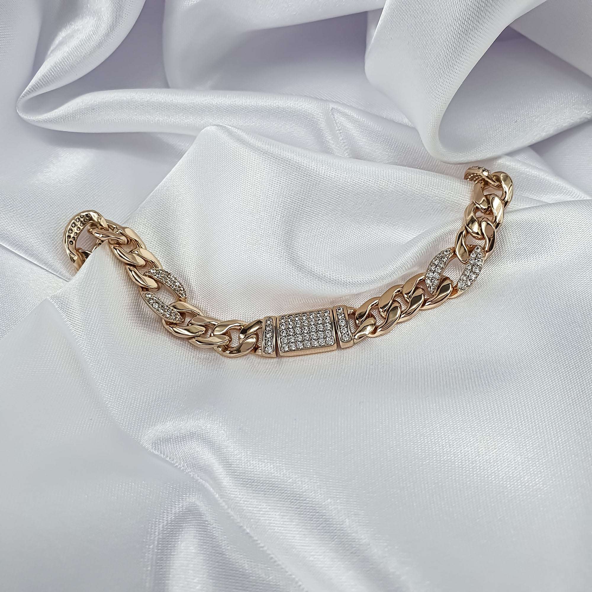 Aksesuārs ar mirdzošu efektu