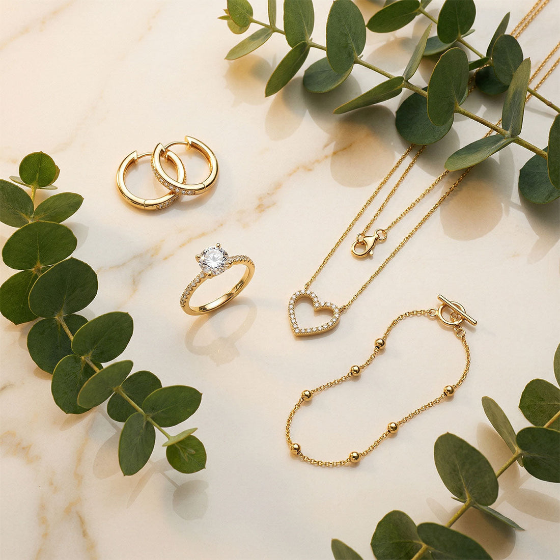 Rotas katrai dienai: kā izvēlēties un kombinēt rotaslietas