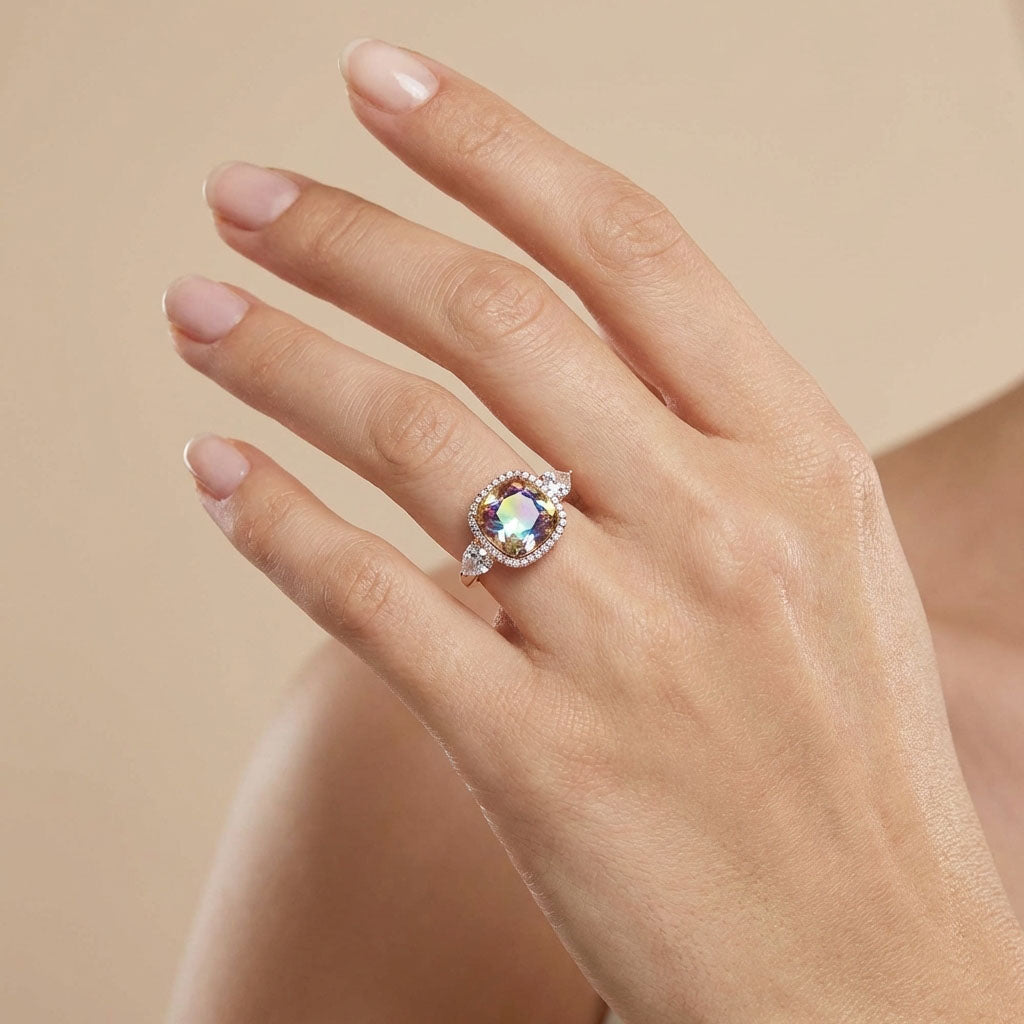 Õhtustiilis sõrmus mitmevärvilise tsirkooniga