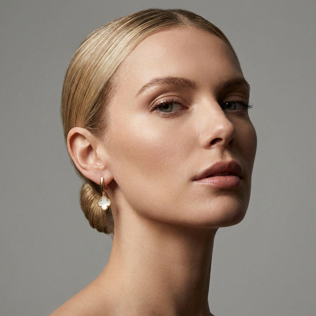 Длинные серьги с формой клевера, вдохновленной жемчугом