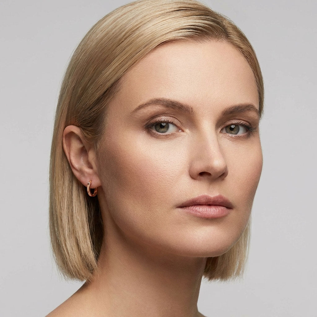 Серьги-кольца 12 мм с изящным акцентом из камня