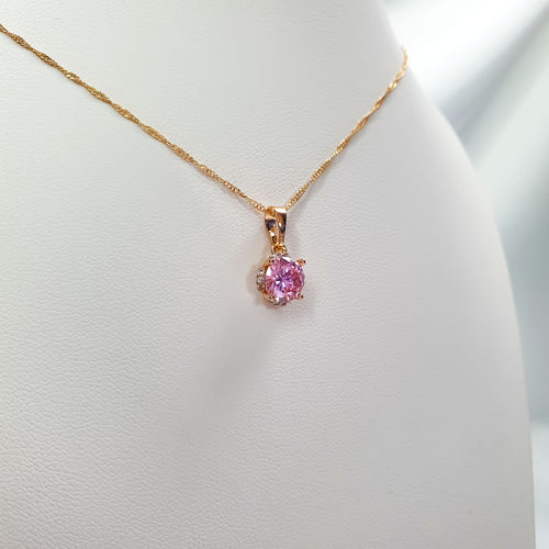 Vakara stila sieviešu kulons ar 18K zelta pārklājumu un smalkiem baltiem akmeņiem