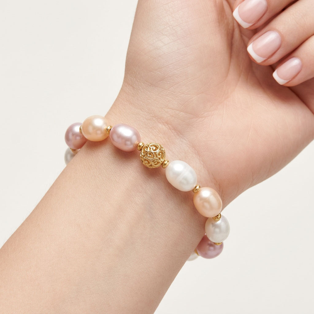 Браслет из жемчуга пастельных оттенков