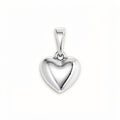 Gluds un spīdīgs sirds formas kulons ar platīnas pārklājumu
